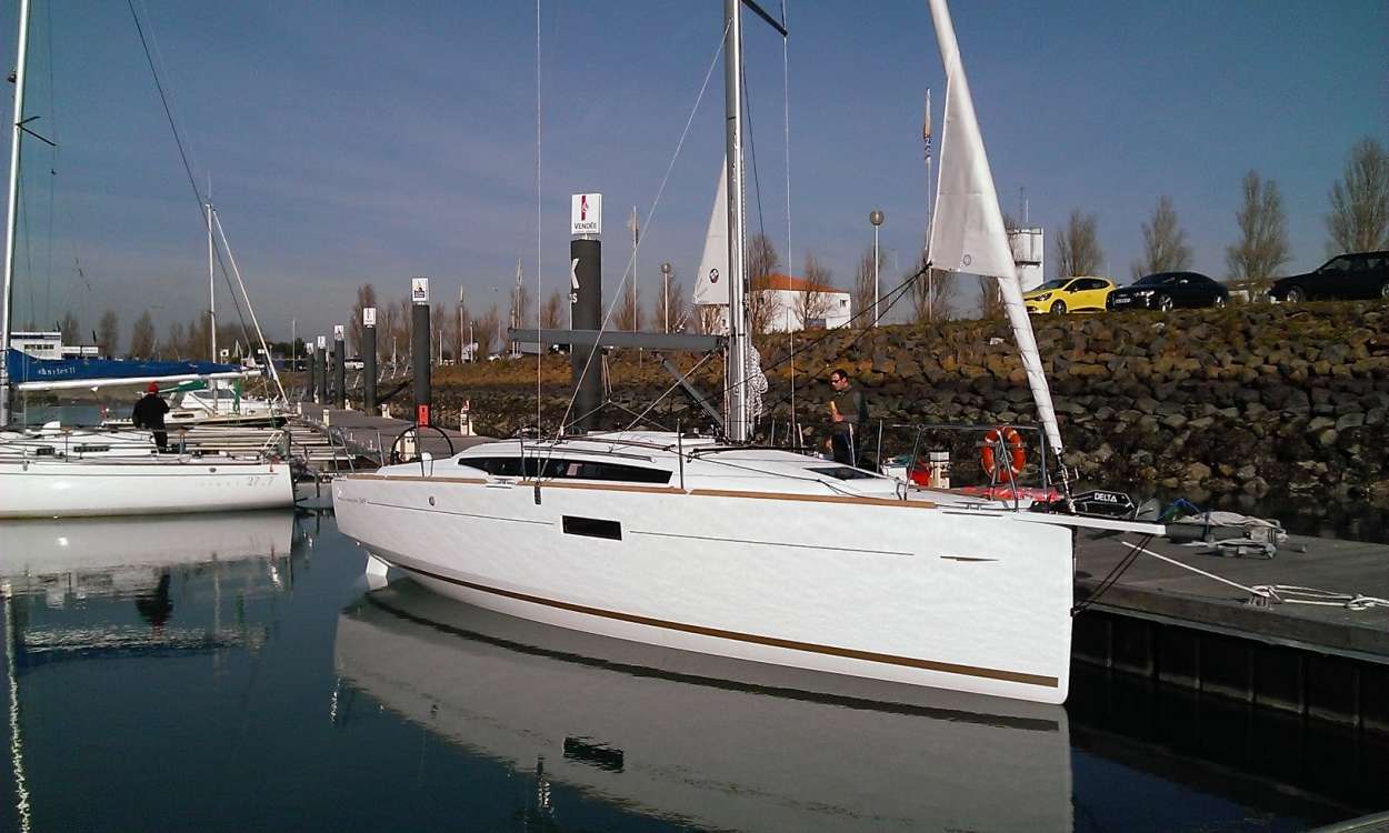 Jeanneau Sun Odyssey 349 - Network Yacht Brokers Swansea